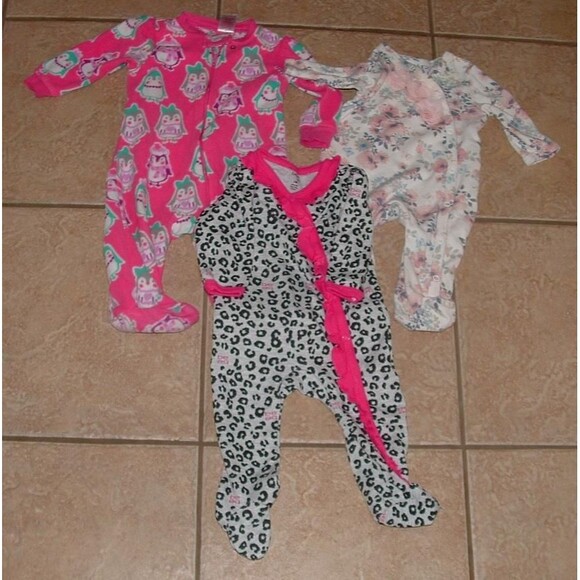 Infant Girls 3-6 Months Footed 3 Pc Comfy Pajama Sleepers BEBE NICOLE MILLER - Picture 1 of 2